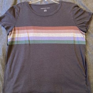 American Eagle t shirt